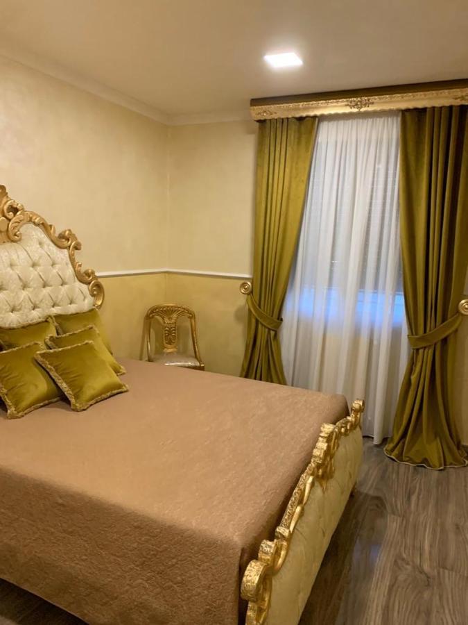 Апартаменти Le 4 Stelle Luminose Trinitapoli Екстер'єр фото